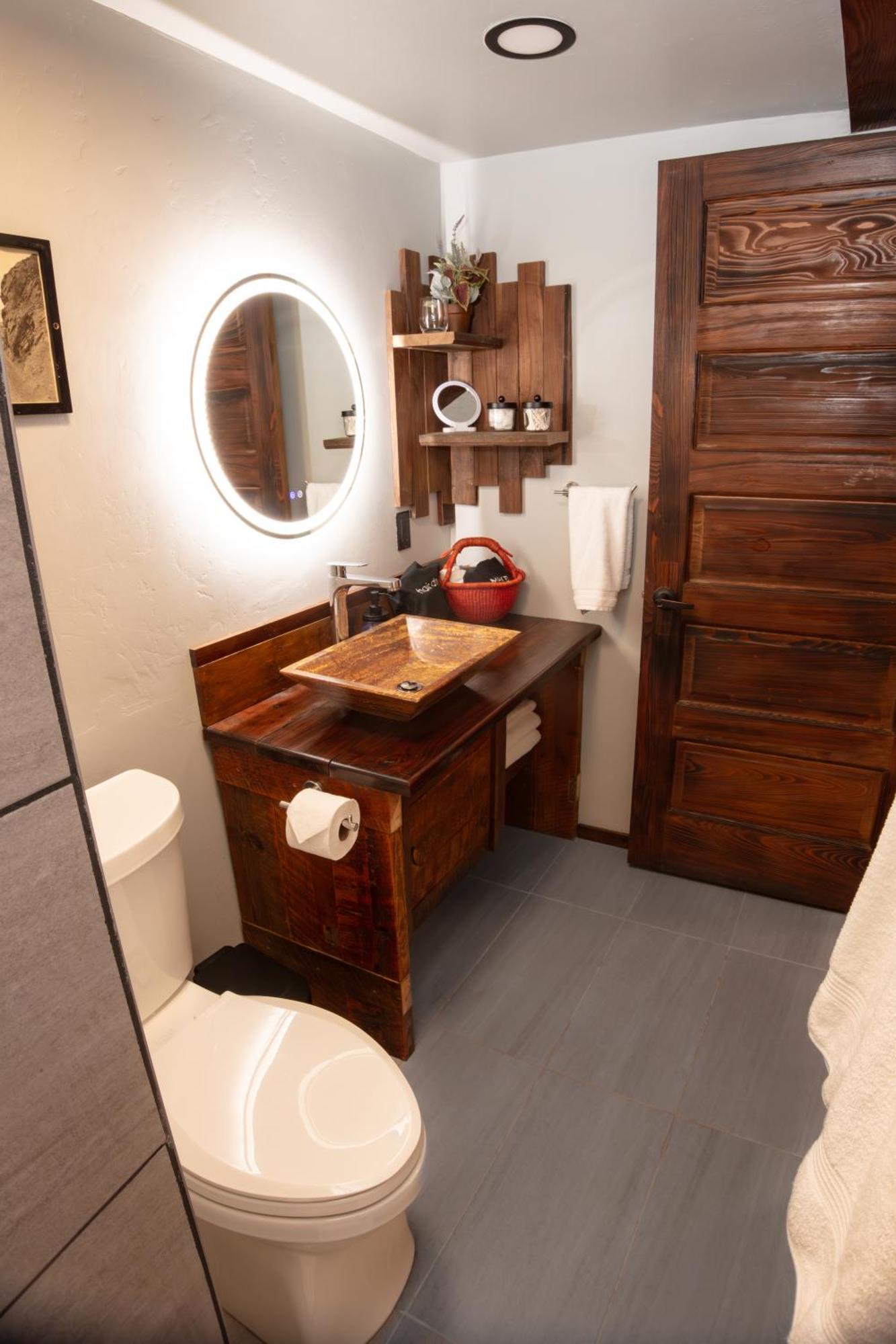 The Frenchman Suites Silverton Экстерьер фото